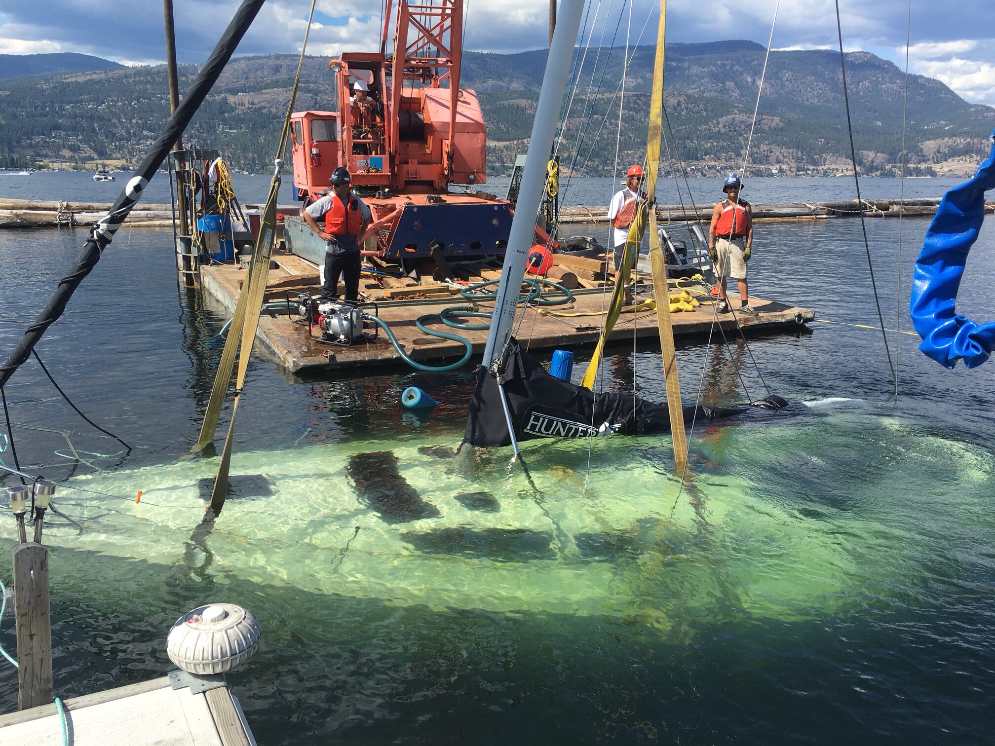 BARGE & CRANE SUPPORT